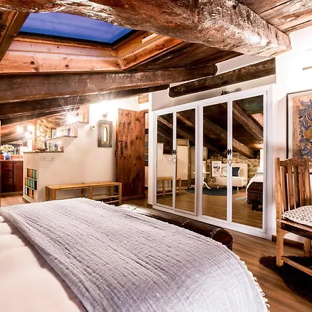 Palacio Linares de Mora