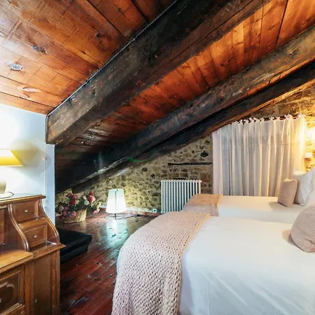 Palacio Holiday home Linares de Mora