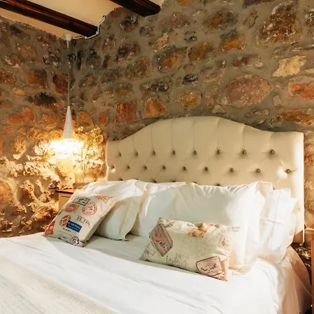 Palacio Linares de Mora