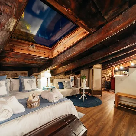 Palacio Holiday home Linares de Mora
