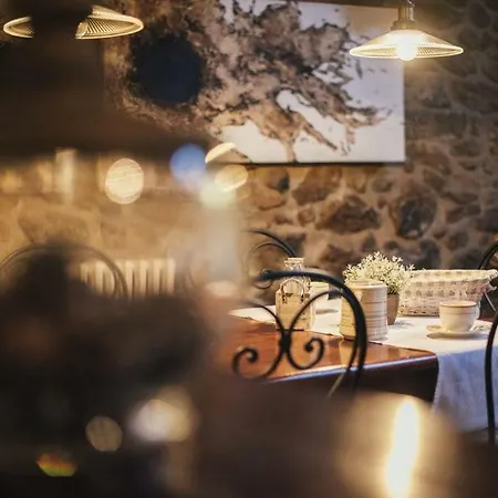 Palacio Linares de Mora